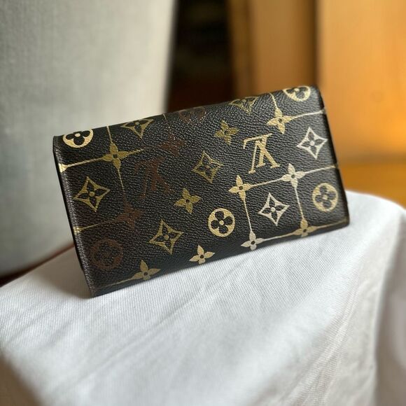 Custom Painted Authentic Louis Vuitton International Snap Wallet - Picture 4 of 17